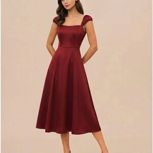 Elegant Burgundy Midi Dress